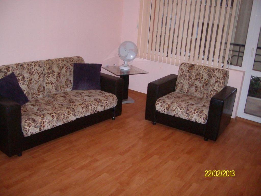 Nelly Guest House Ravda Habitación foto